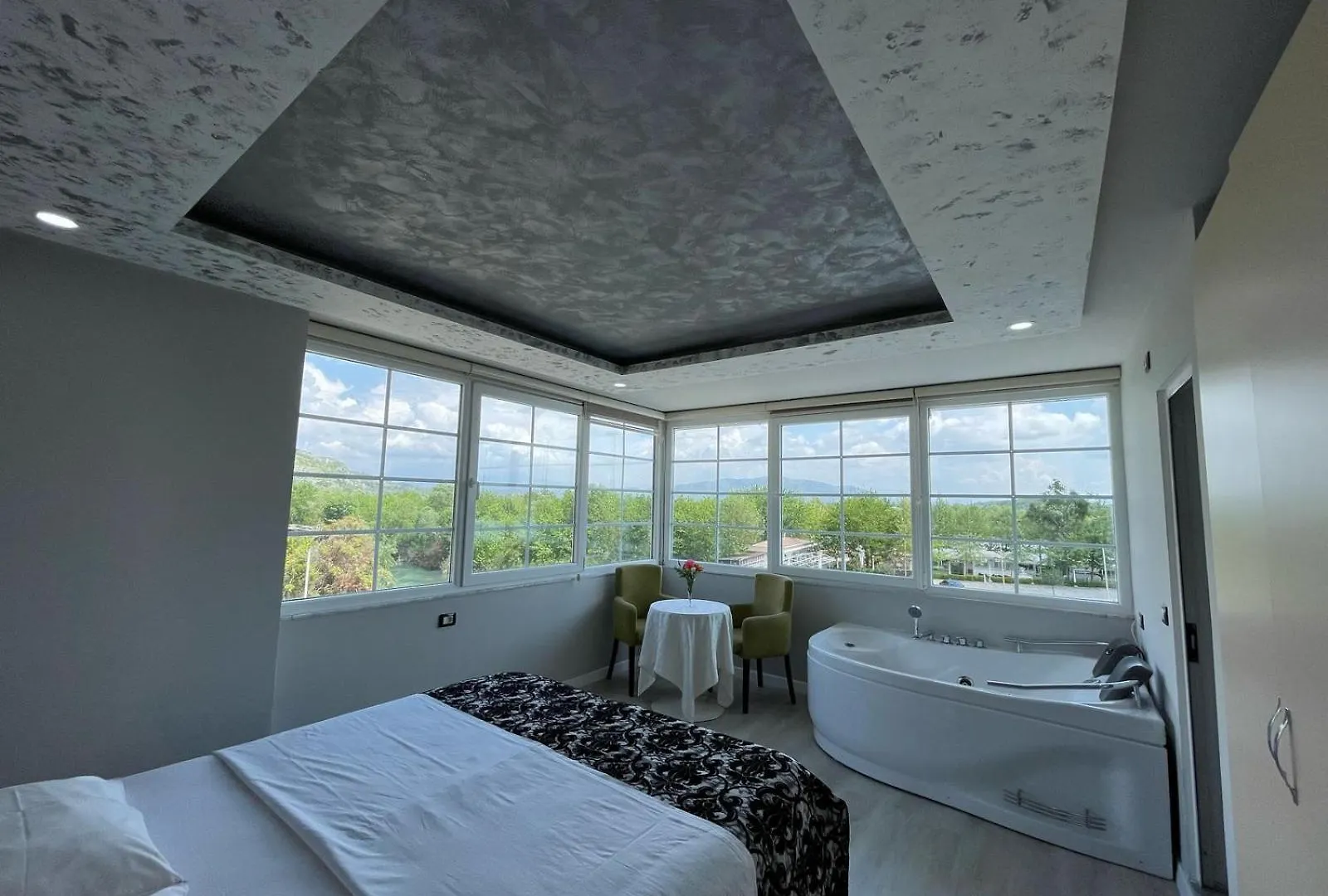 ****  Hotel Fantazia Bahcallek Albania